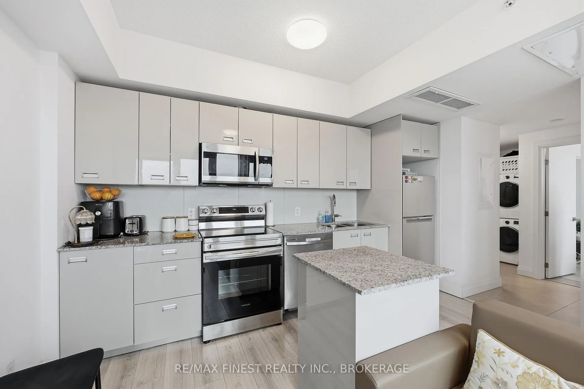 Photo 29 of Unit 930, 652 Princess Street, Kingston, Central City East — HOMEH