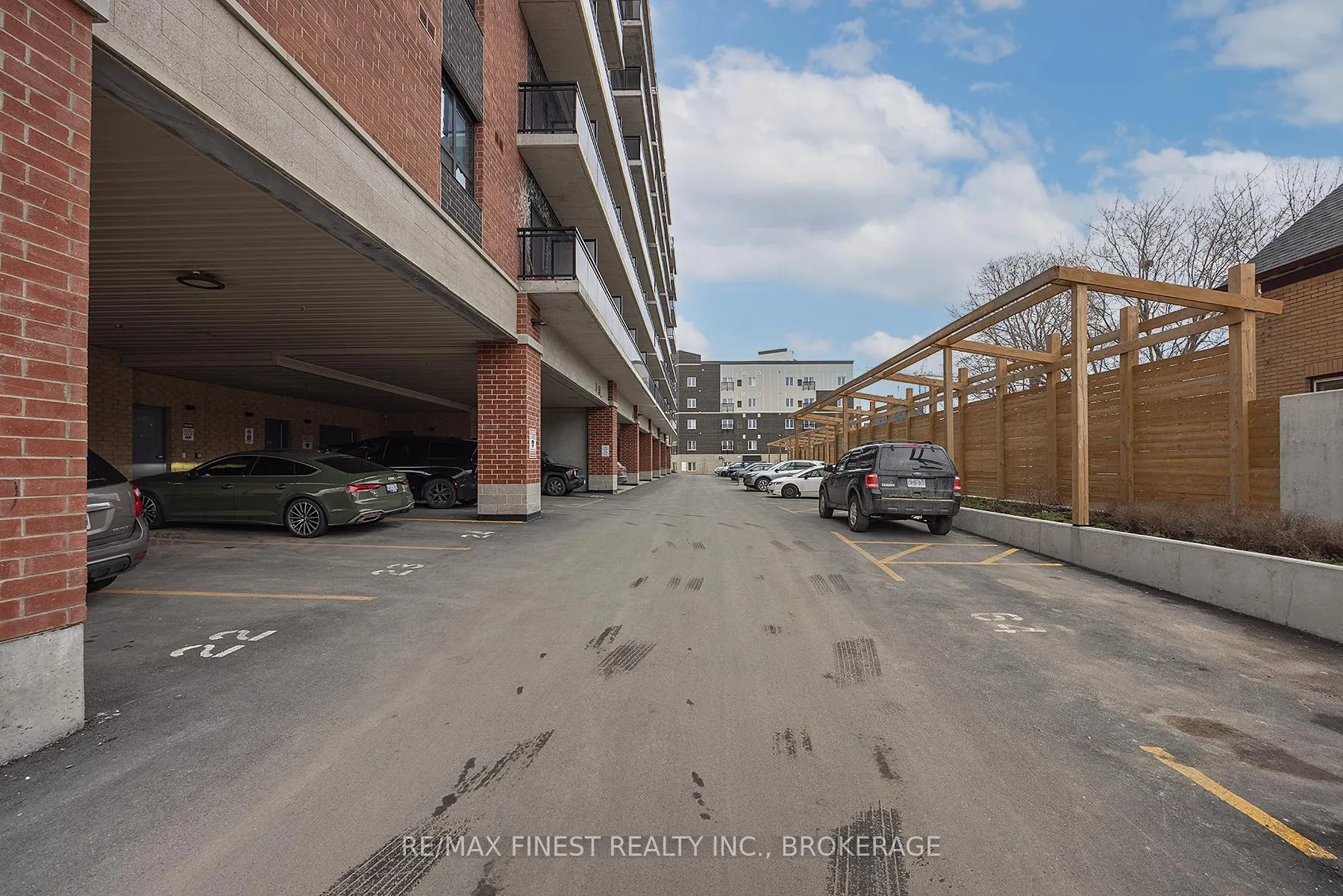 Photo 47 of Unit 930, 652 Princess Street, Kingston, Central City East — HOMEH