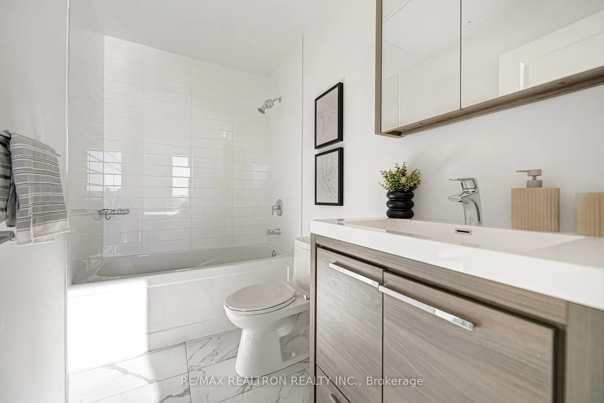 Photo 20 of Unit 1109B, 8 Rouge Valley Drive W, Markham, Unionville — HOMEH