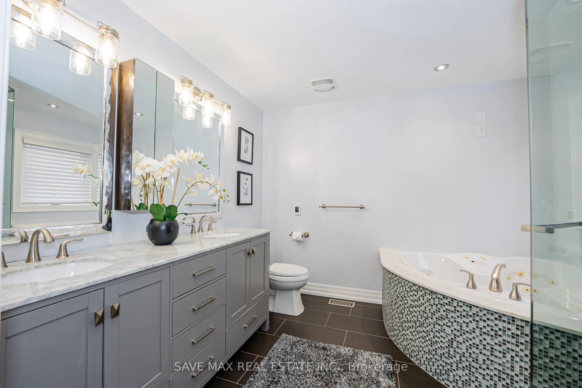 Photo 19 of 23 Hillcrest Avenue, Brampton, Queen Street Corridor — HOMEH