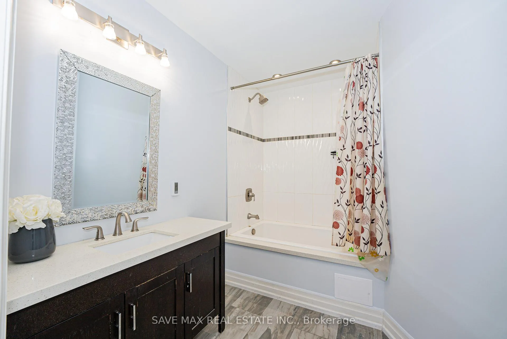 Photo 21 of 23 Hillcrest Avenue, Brampton, Queen Street Corridor — HOMEH
