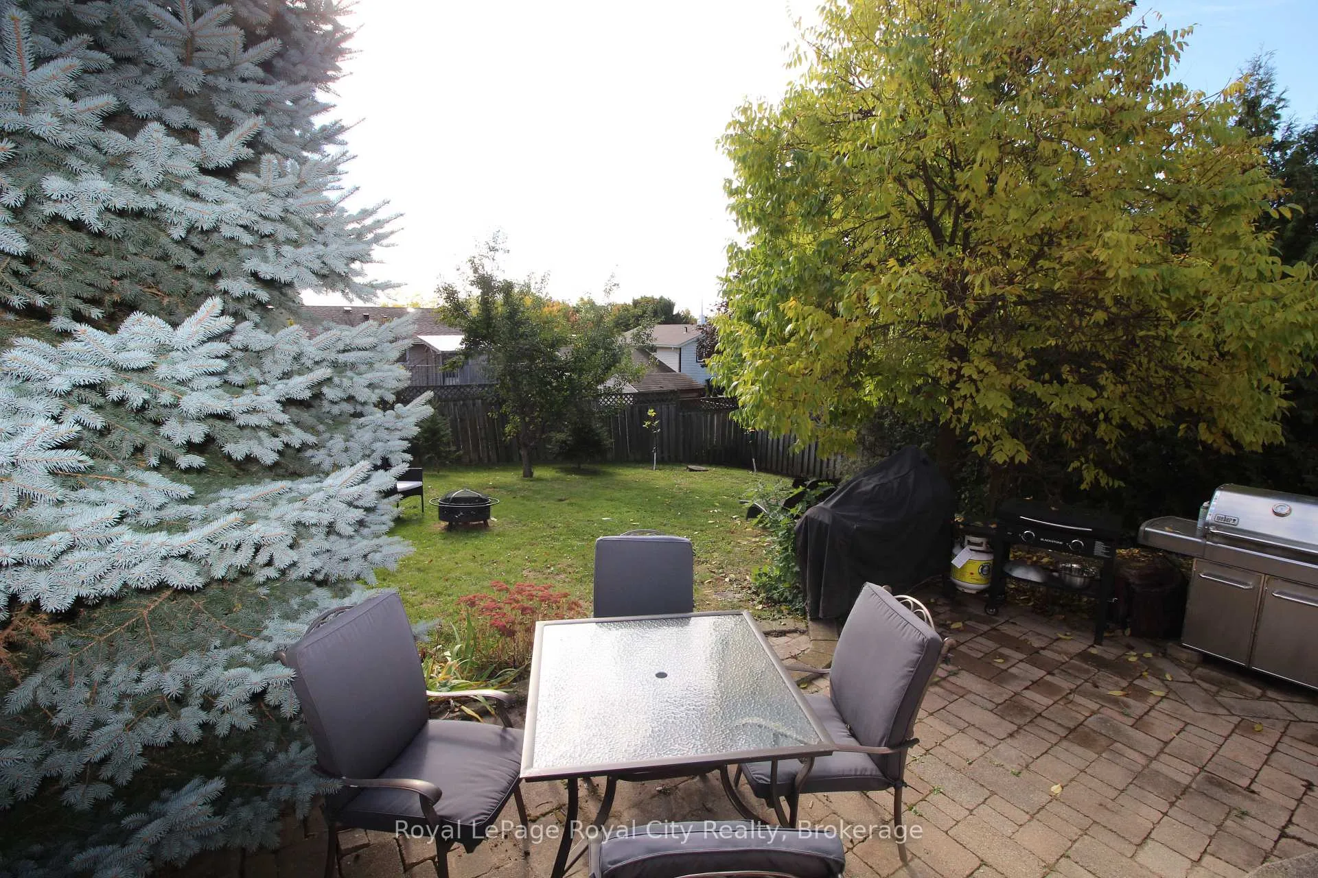 Photo 11 of 40 Shoemaker Crescent, Guelph, Willow West/Sugarbush/West Acres — HOMEH