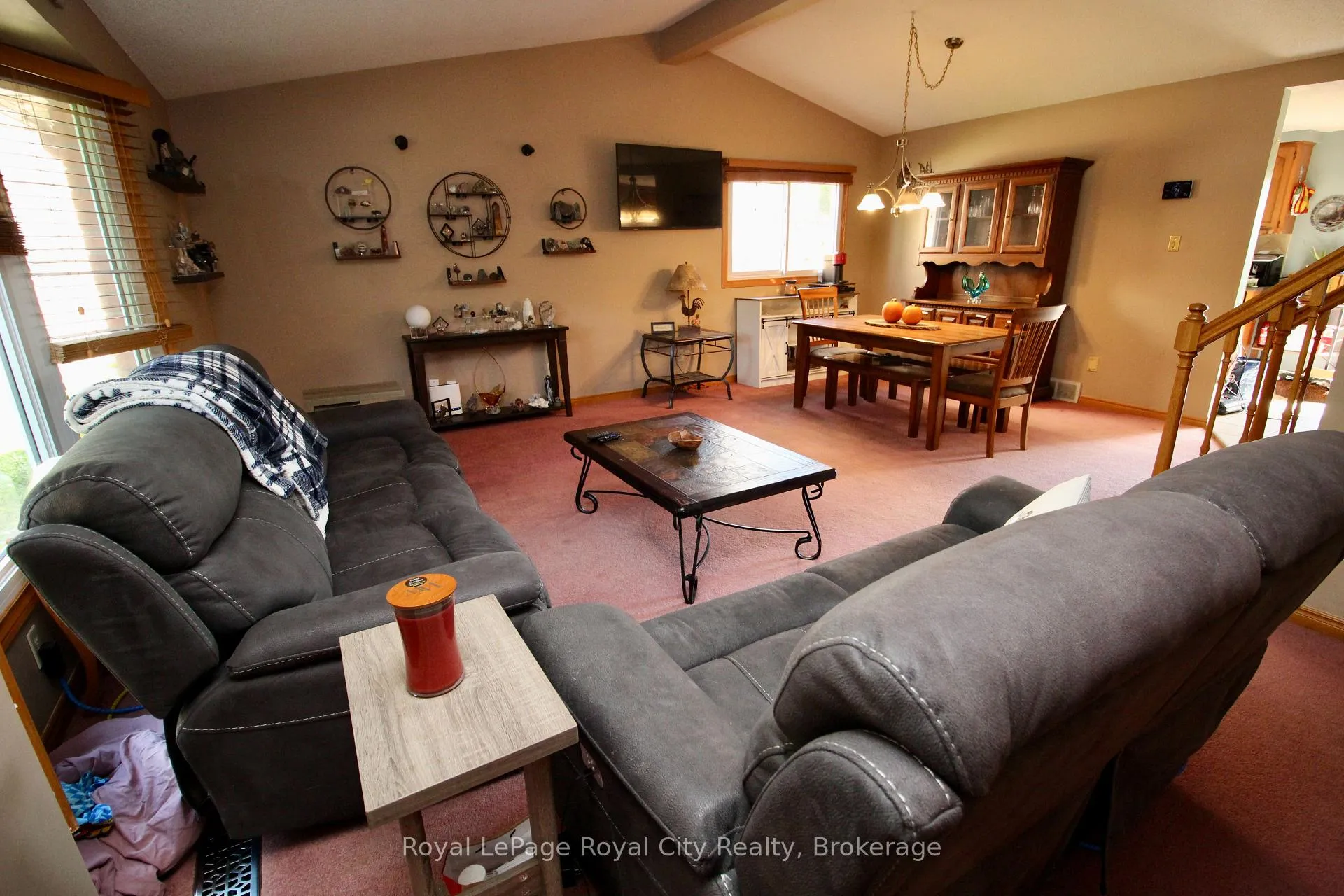 Photo 25 of 40 Shoemaker Crescent, Guelph, Willow West/Sugarbush/West Acres — HOMEH