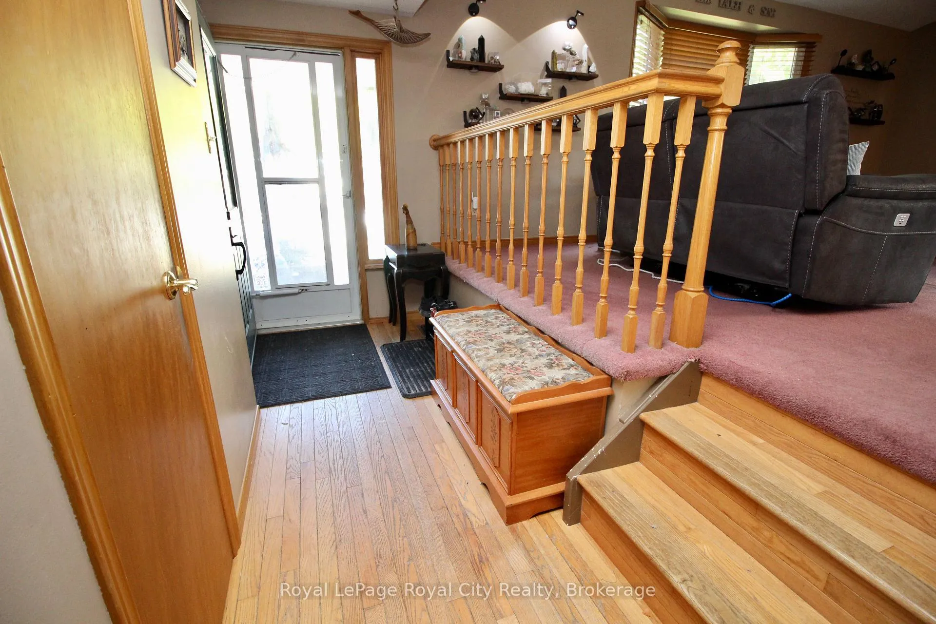 Photo 28 of 40 Shoemaker Crescent, Guelph, Willow West/Sugarbush/West Acres — HOMEH