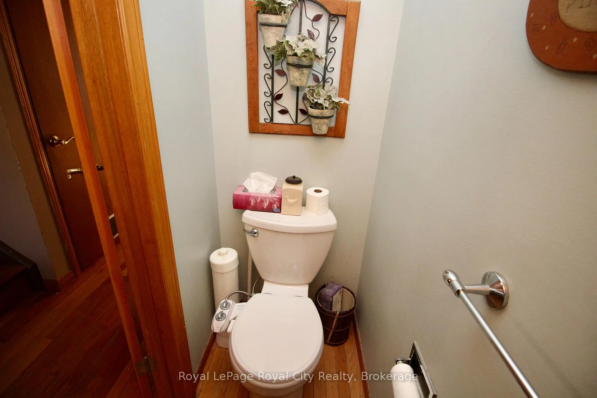 Photo 30 of 40 Shoemaker Crescent, Guelph, Willow West/Sugarbush/West Acres — HOMEH