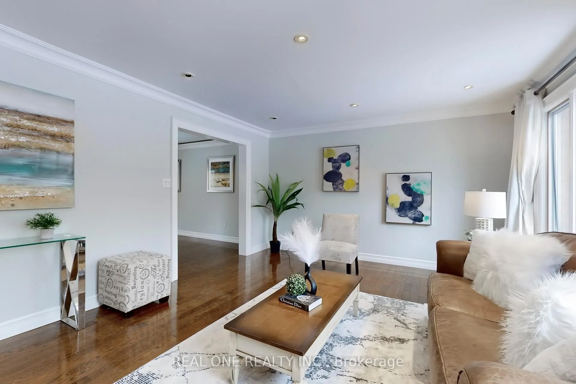 Photo 4 of 27 Aitken Circle, Markham, Unionville — HOMEH