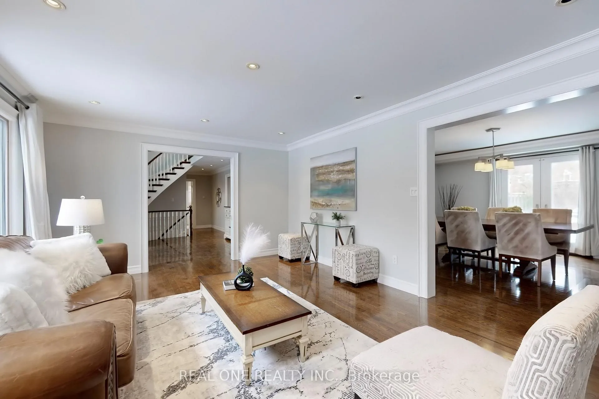 Photo 5 of 27 Aitken Circle, Markham, Unionville — HOMEH