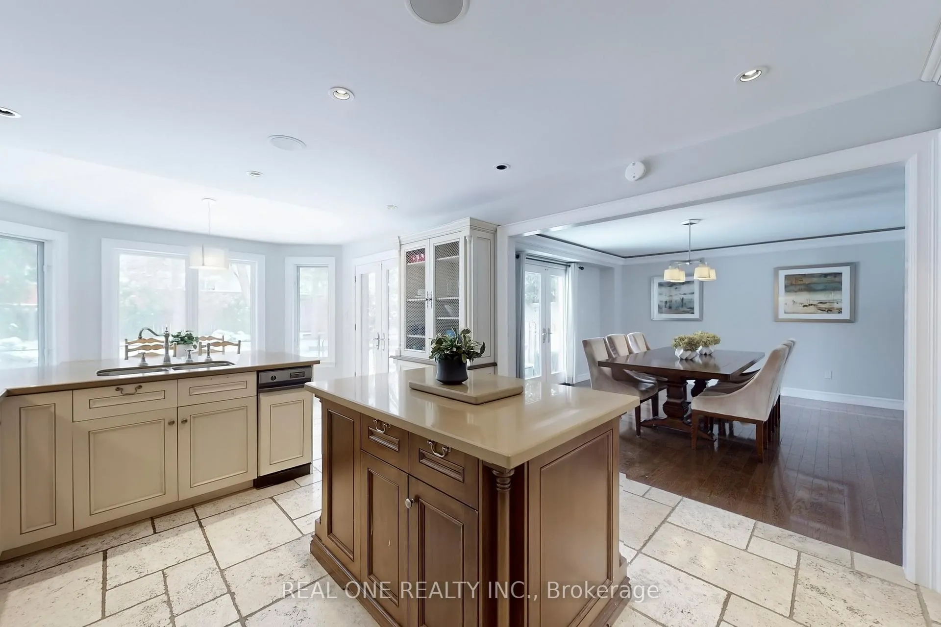 Photo 14 of 27 Aitken Circle, Markham, Unionville — HOMEH
