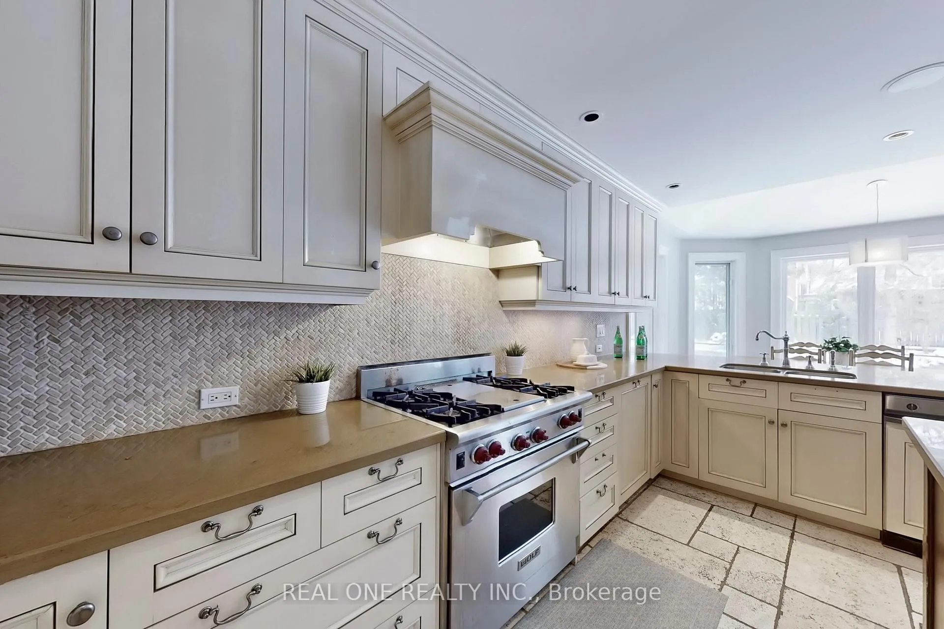 Photo 16 of 27 Aitken Circle, Markham, Unionville — HOMEH