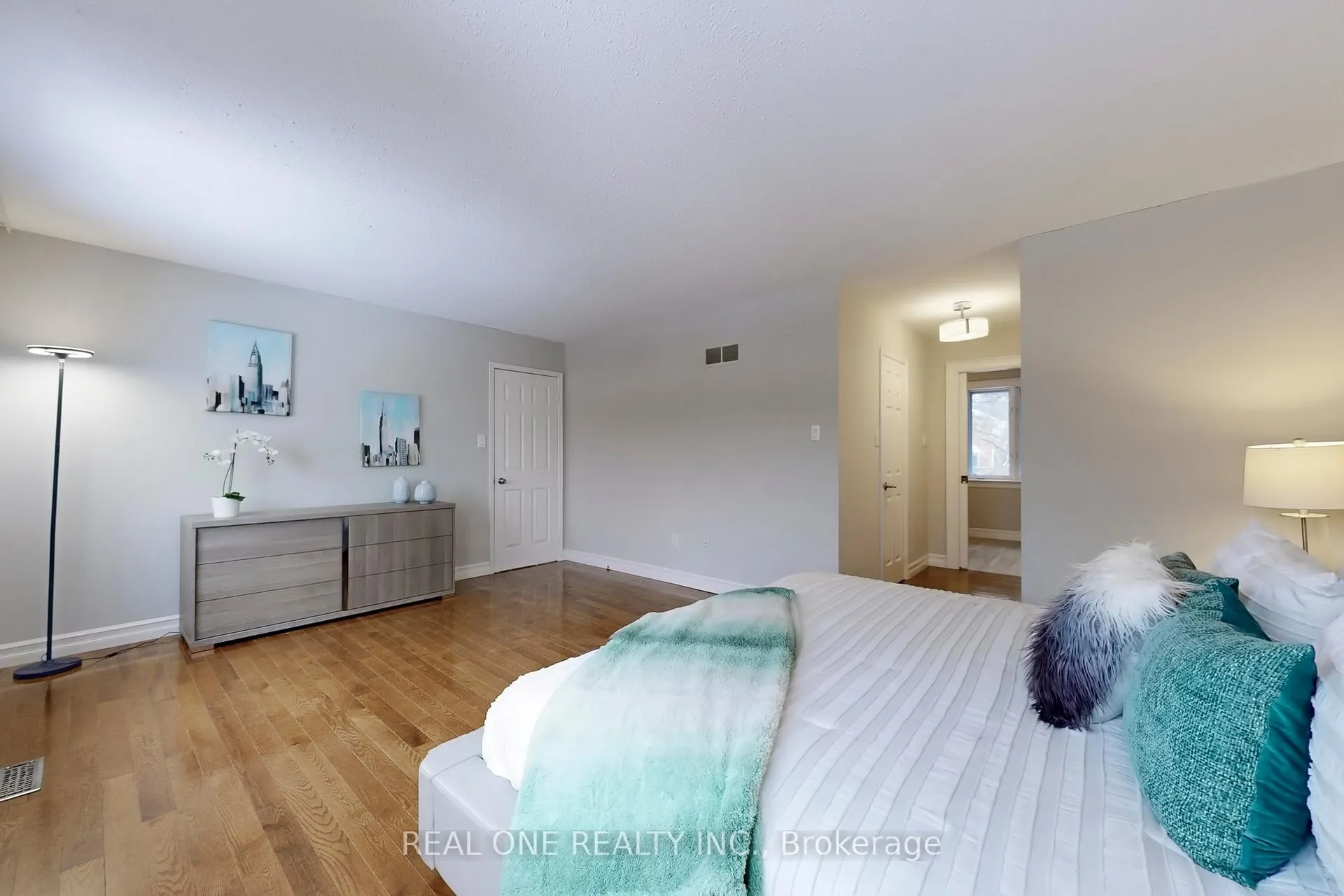 Photo 27 of 27 Aitken Circle, Markham, Unionville — HOMEH