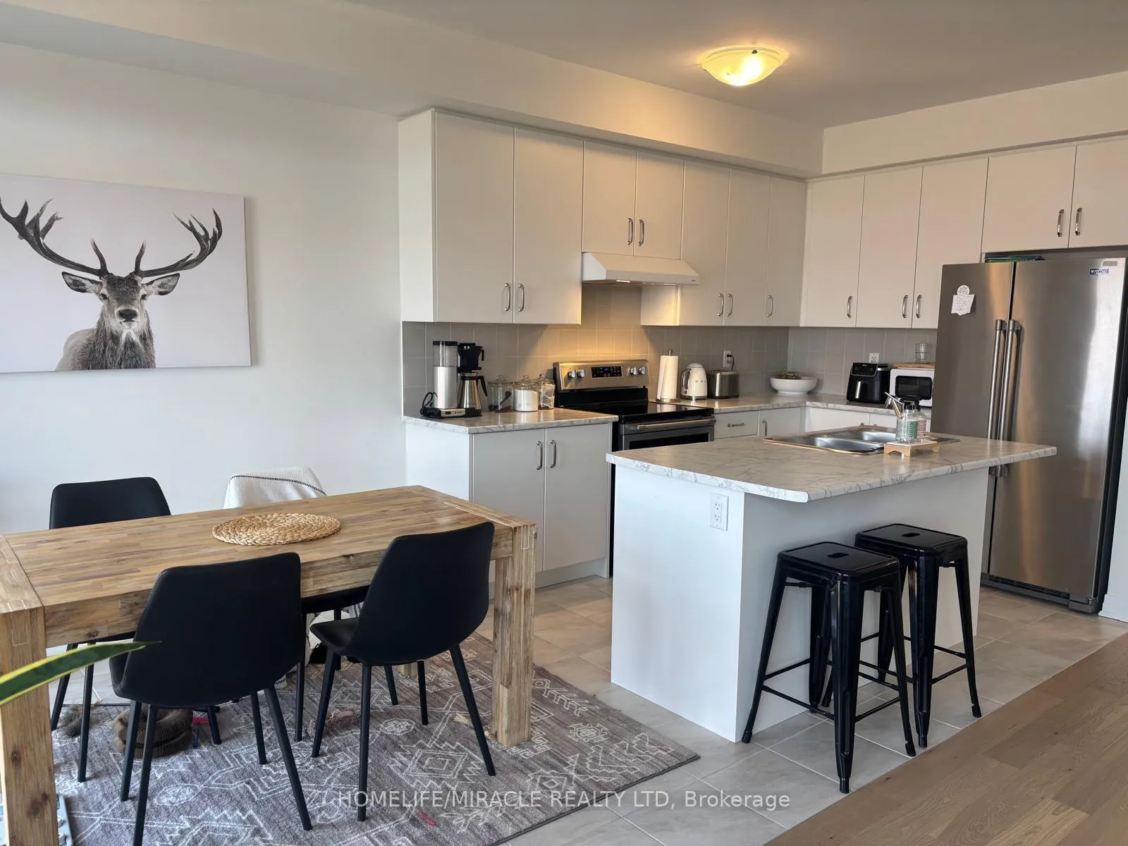 Photo 10 of 74 Masters Street, Welland, Dain City — HOMEH