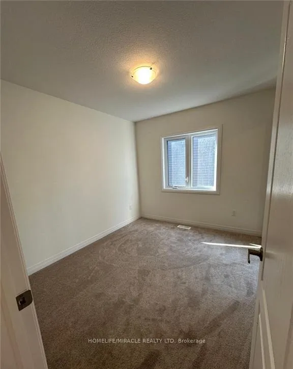 Photo 13 of 74 Masters Street, Welland, Dain City — HOMEH