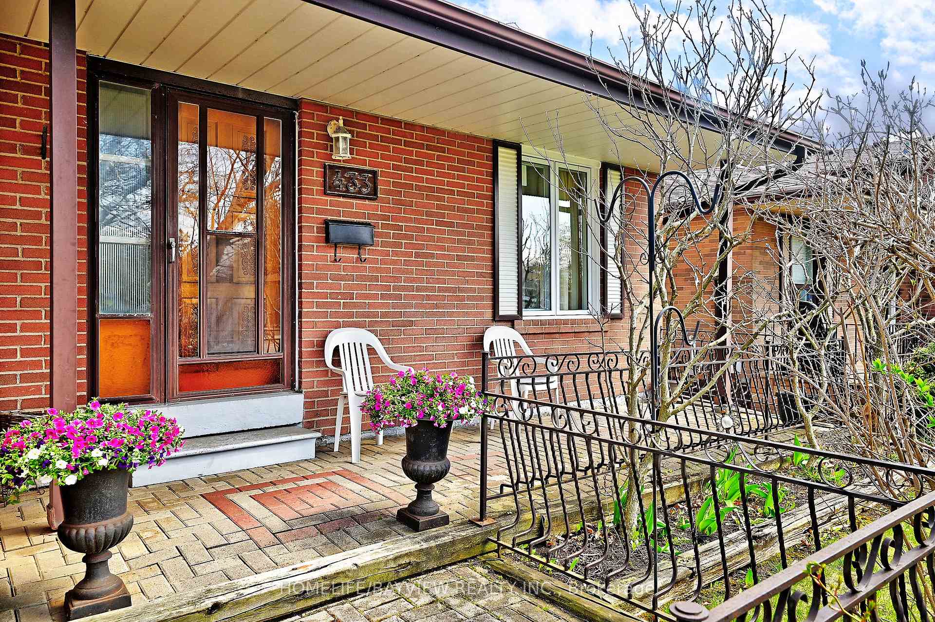 Photo 3 of 433 Brimorton Drive, Scarborough, Woburn — HOMEH