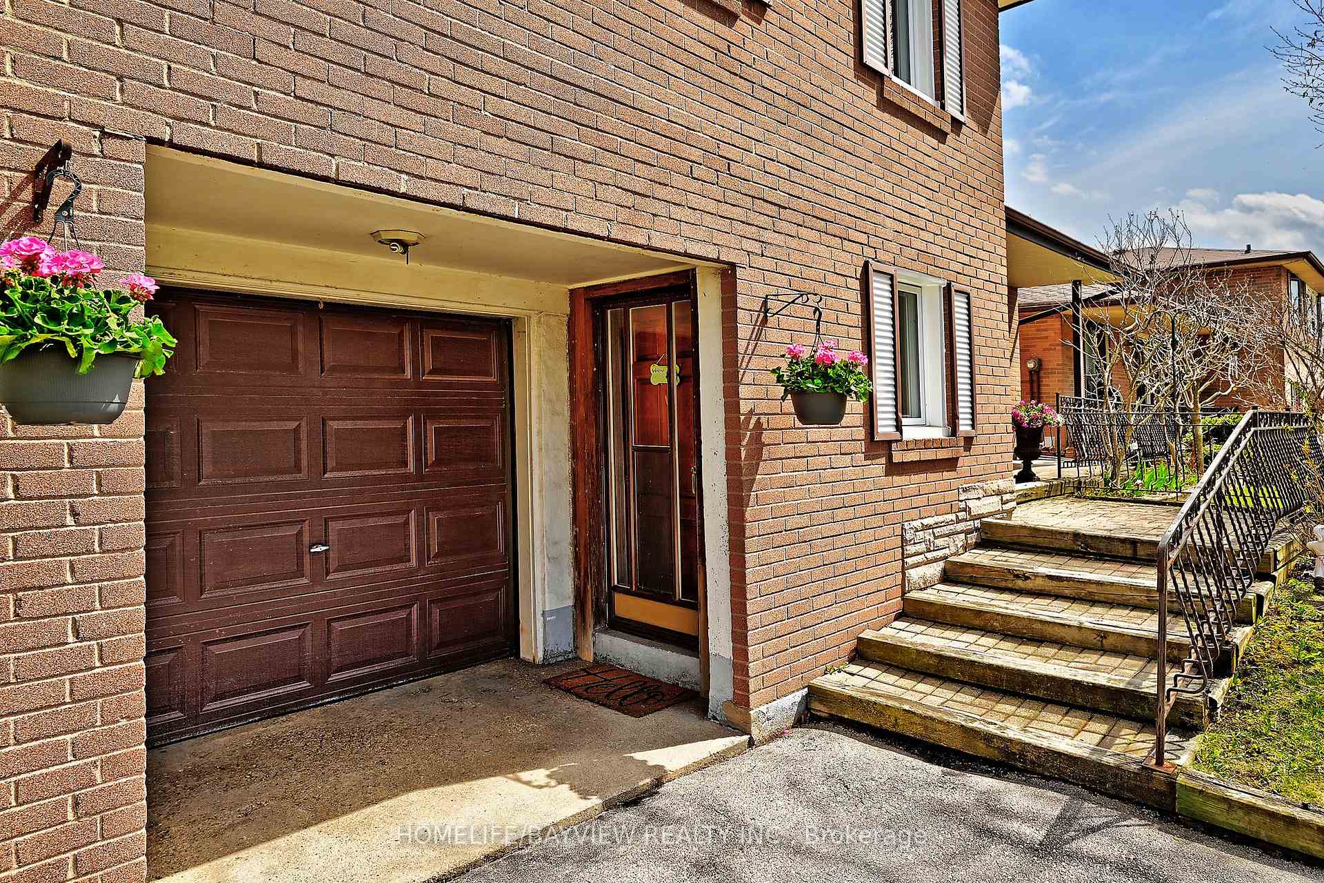 Photo 23 of 433 Brimorton Drive, Scarborough, Woburn — HOMEH