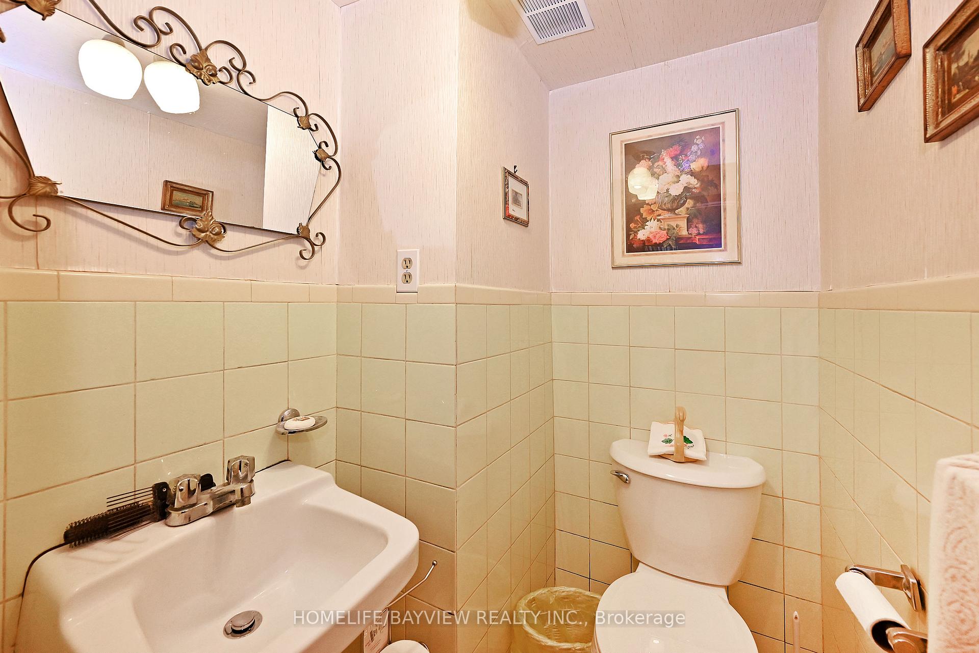 Photo 31 of 433 Brimorton Drive, Scarborough, Woburn — HOMEH