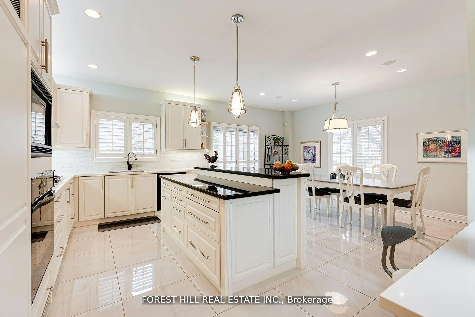 Photo 4 of 66 Sanibel Crescent, Vaughan, Uplands — HOMEH