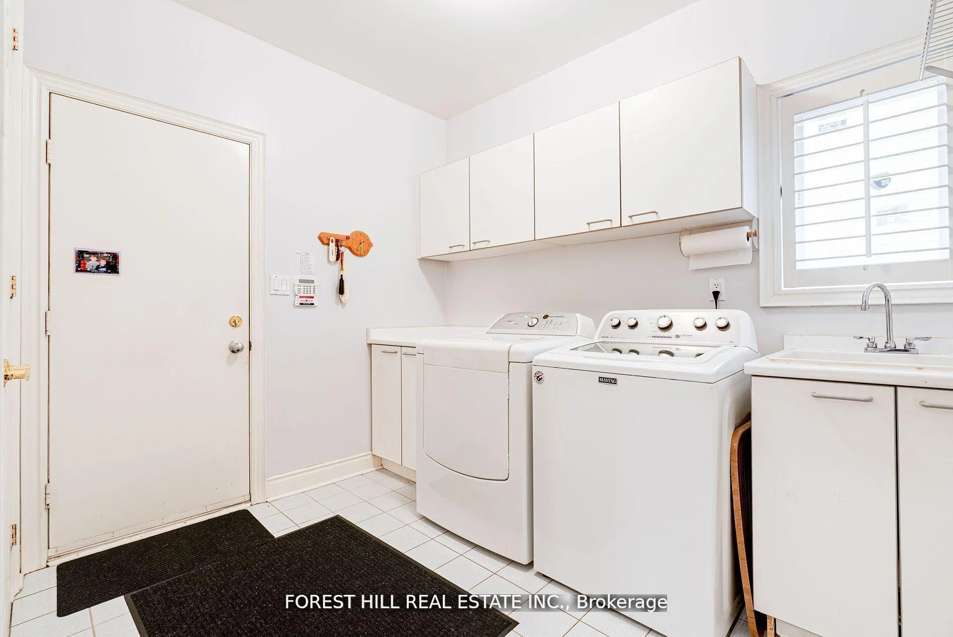 Photo 29 of 66 Sanibel Crescent, Vaughan, Uplands — HOMEH