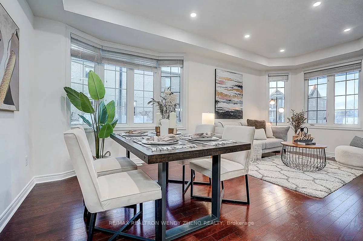 Photo 7 of 12 Scheel Drive, Markham, Greensborough — HOMEH