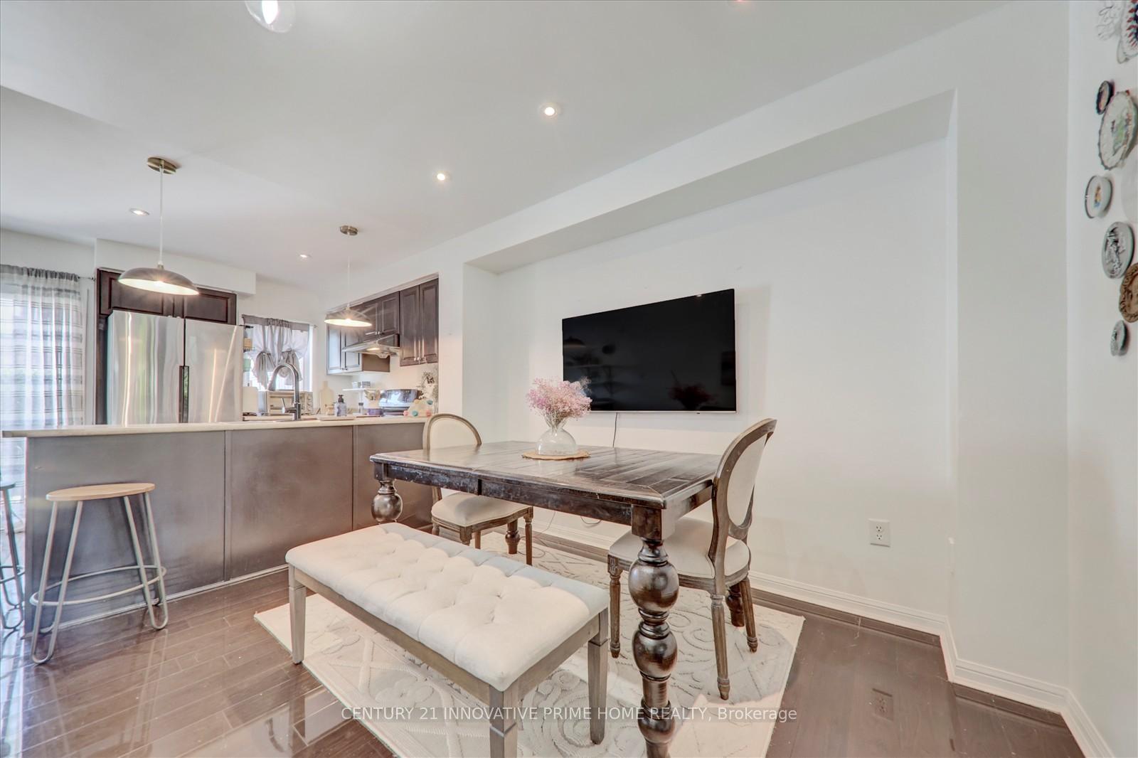 Photo 10 of 79 Coyote Crescent, Scarborough, Rouge — HOMEH
