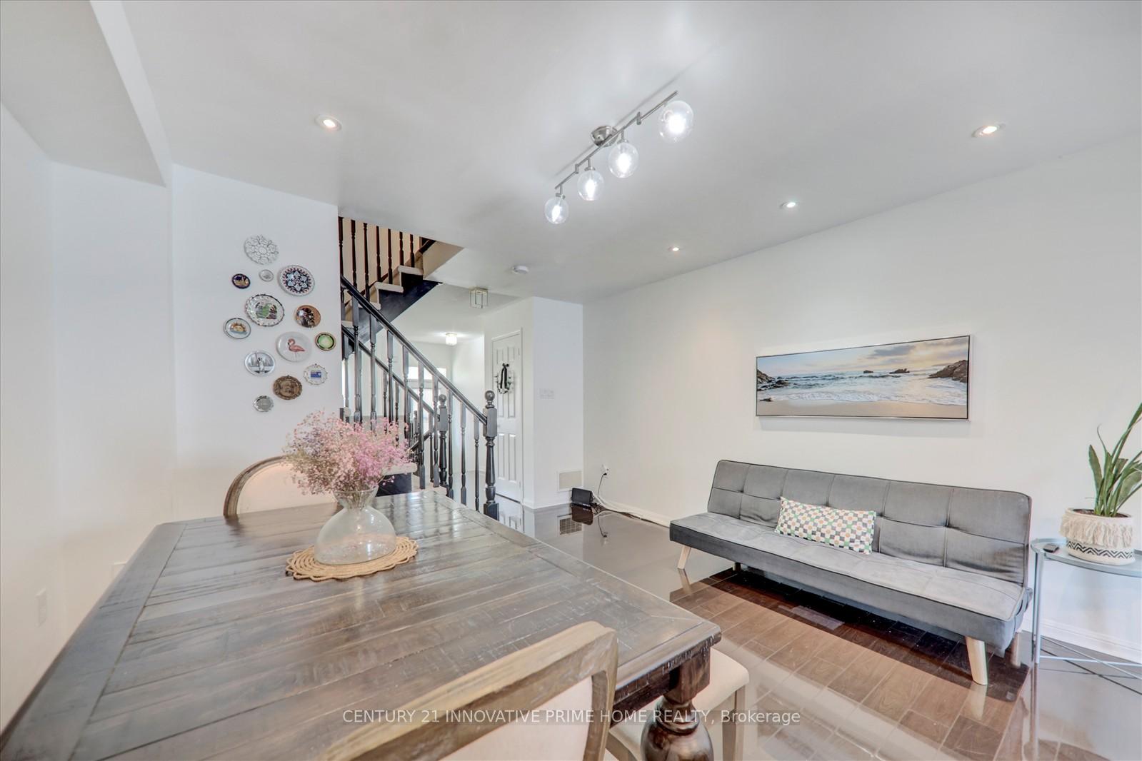 Photo 11 of 79 Coyote Crescent, Scarborough, Rouge — HOMEH