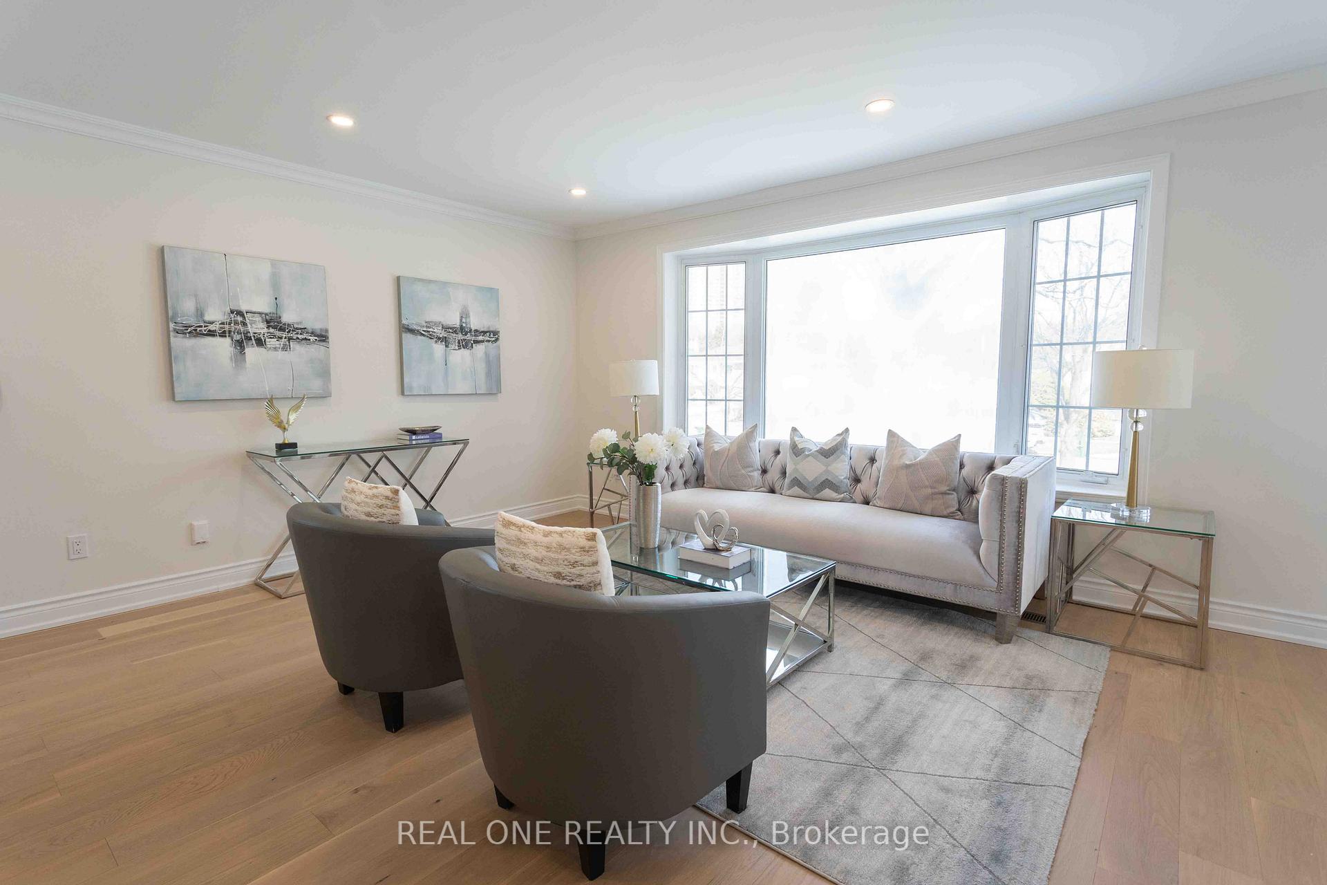 Photo 6 of 12 Wincrest Drive, Scarborough, Bendale — HOMEH