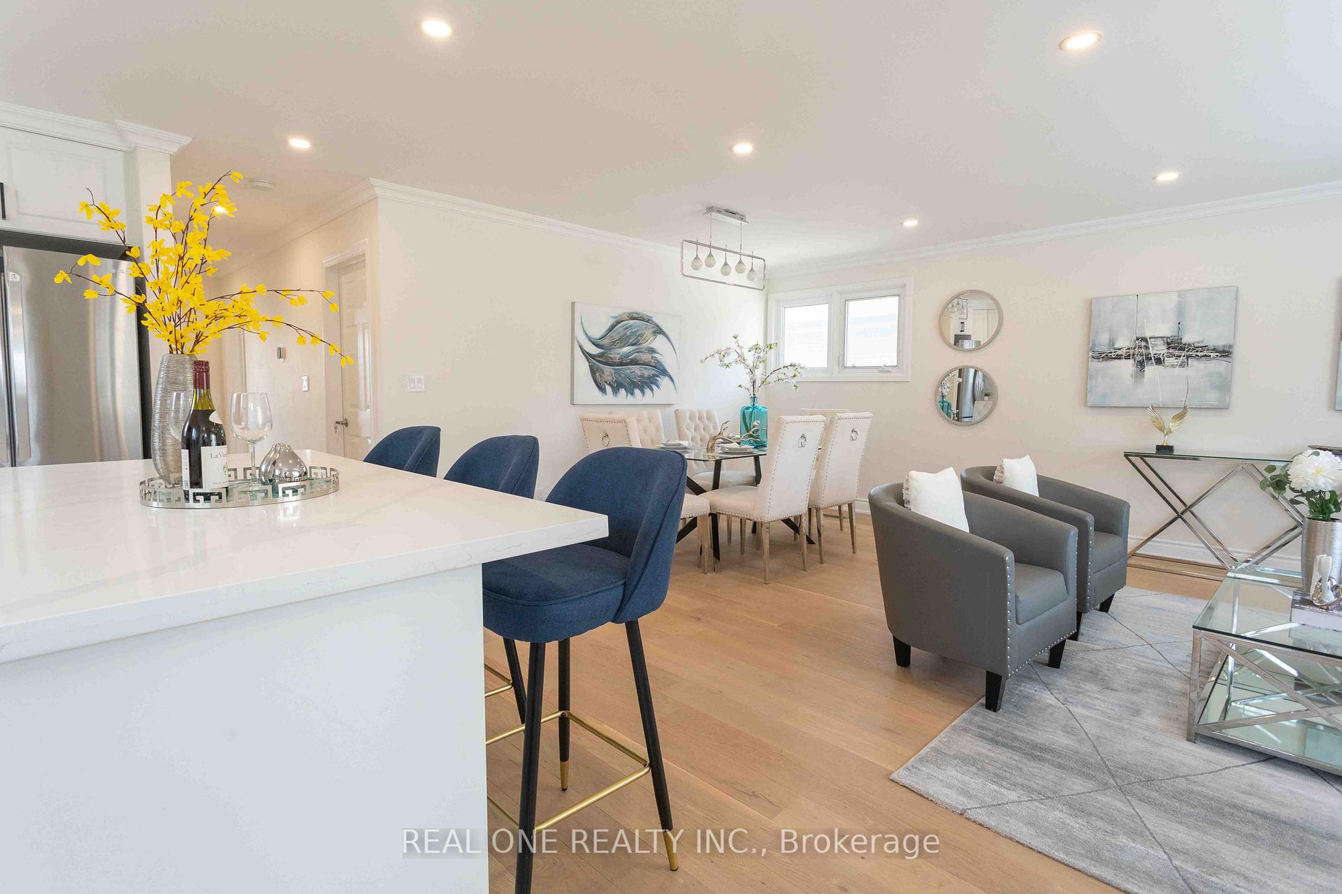 Photo 8 of 12 Wincrest Drive, Scarborough, Bendale — HOMEH