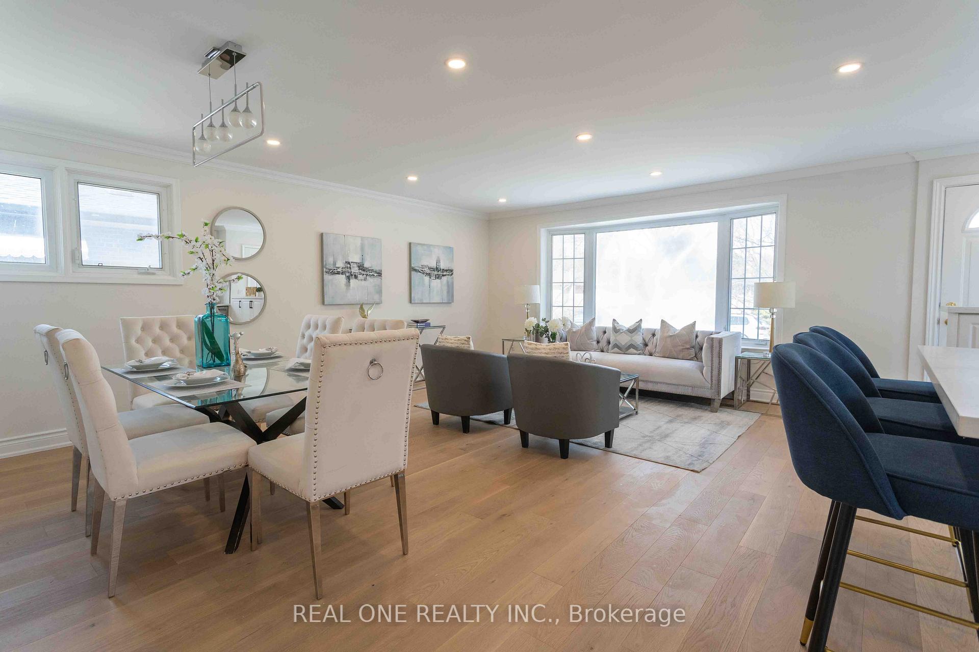 Photo 13 of 12 Wincrest Drive, Scarborough, Bendale — HOMEH