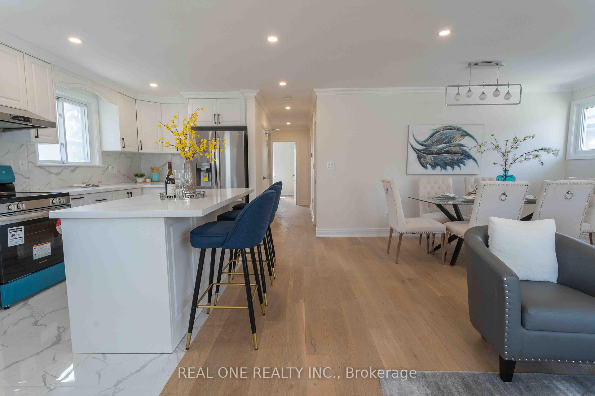 Photo 16 of 12 Wincrest Drive, Scarborough, Bendale — HOMEH