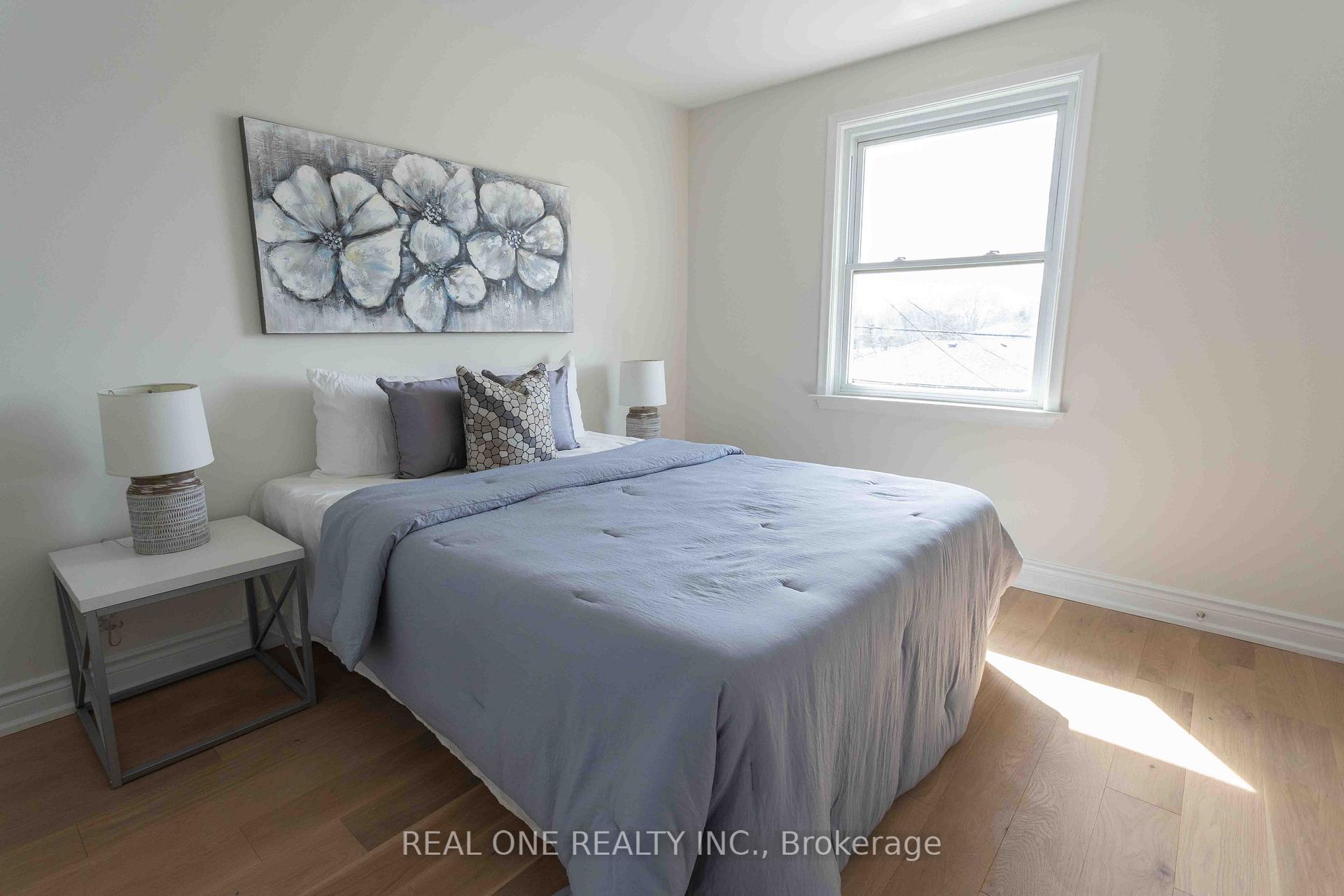Photo 25 of 12 Wincrest Drive, Scarborough, Bendale — HOMEH
