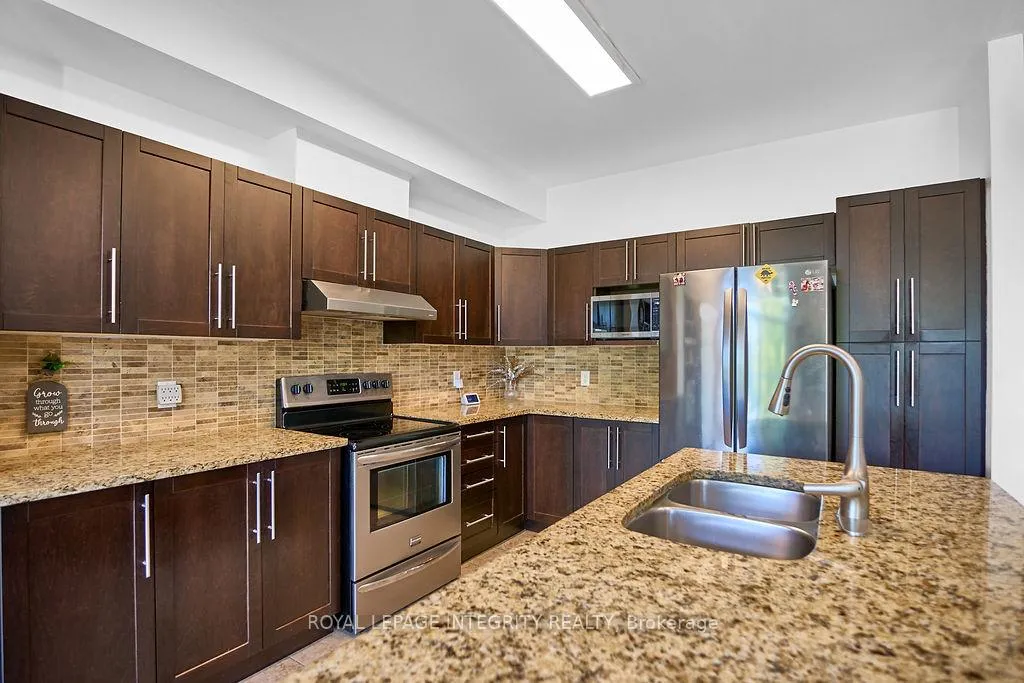 Photo 28 of 114 Battersea Crescent, Ottawa, Kanata - Kanata Lakes/Heritage Hills — HOMEH