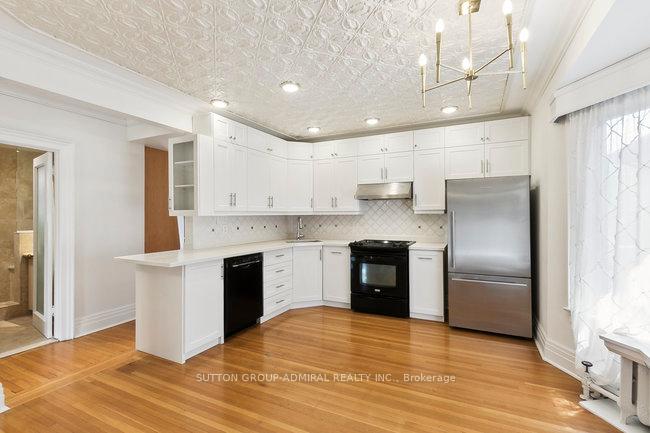 Photo 10 of Unit 1, 335 Palmerston Boulevard, Toronto, Palmerston-Little Italy — HOMEH