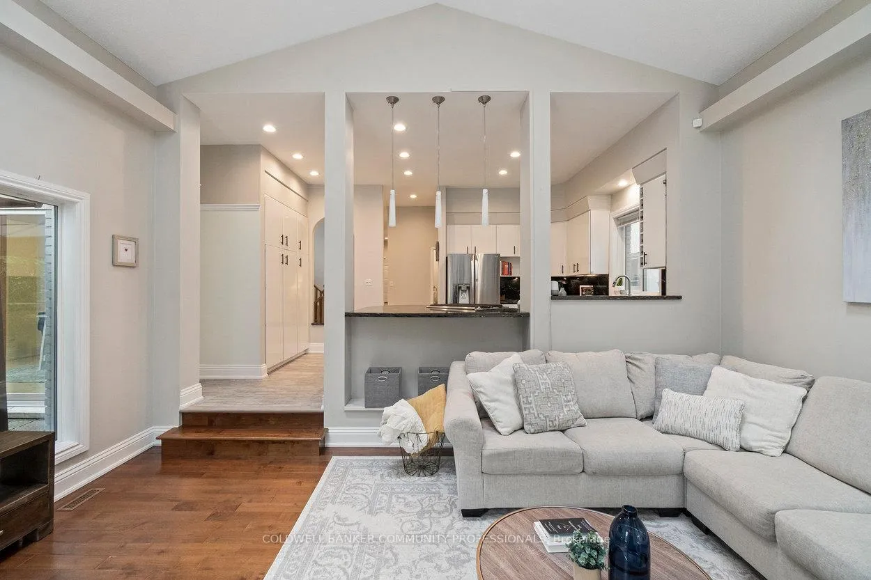 Photo 12 of 381 Queen Street S, Hamilton, Durand — HOMEH