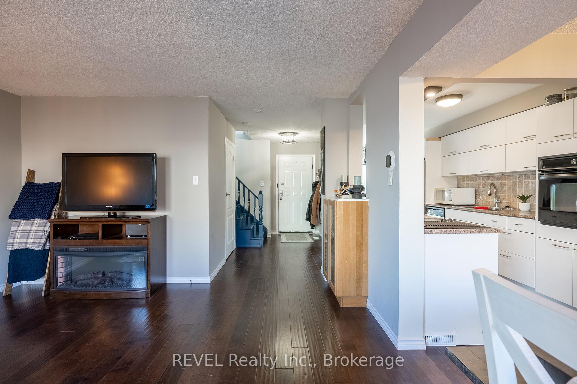 Photo 7 of 30 Naples Court, Thorold, Confederation Heights — HOMEH