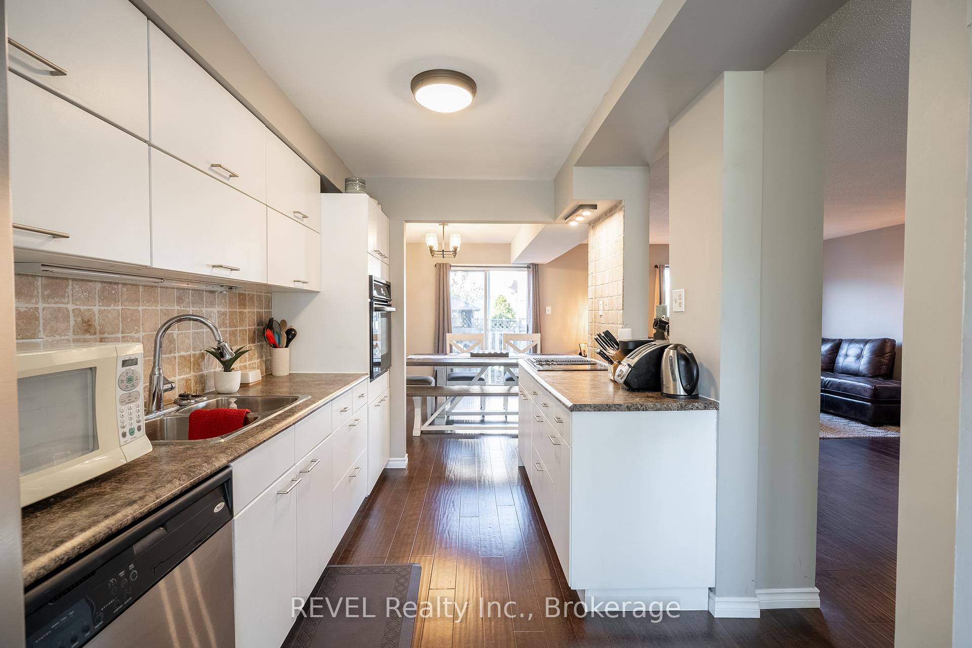 Photo 14 of 30 Naples Court, Thorold, Confederation Heights — HOMEH