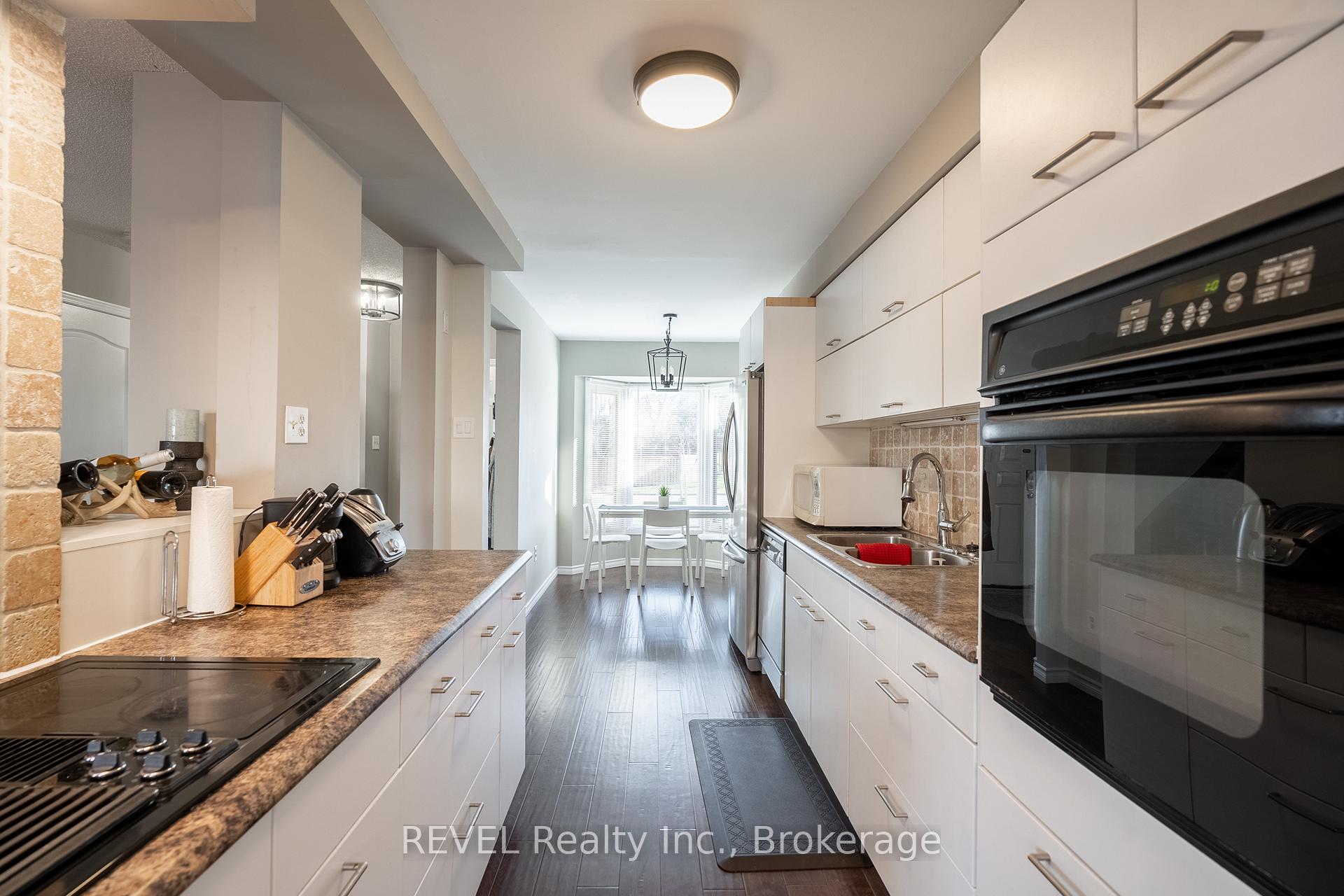Photo 15 of 30 Naples Court, Thorold, Confederation Heights — HOMEH