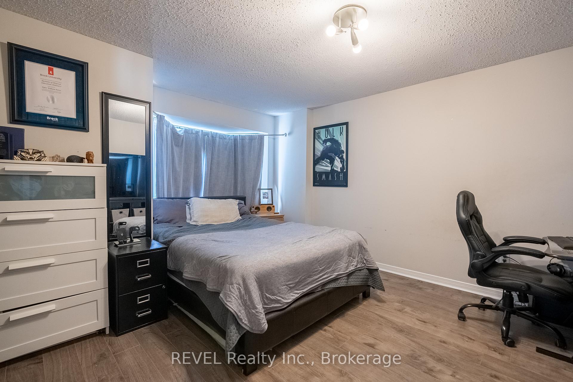 Photo 22 of 30 Naples Court, Thorold, Confederation Heights — HOMEH