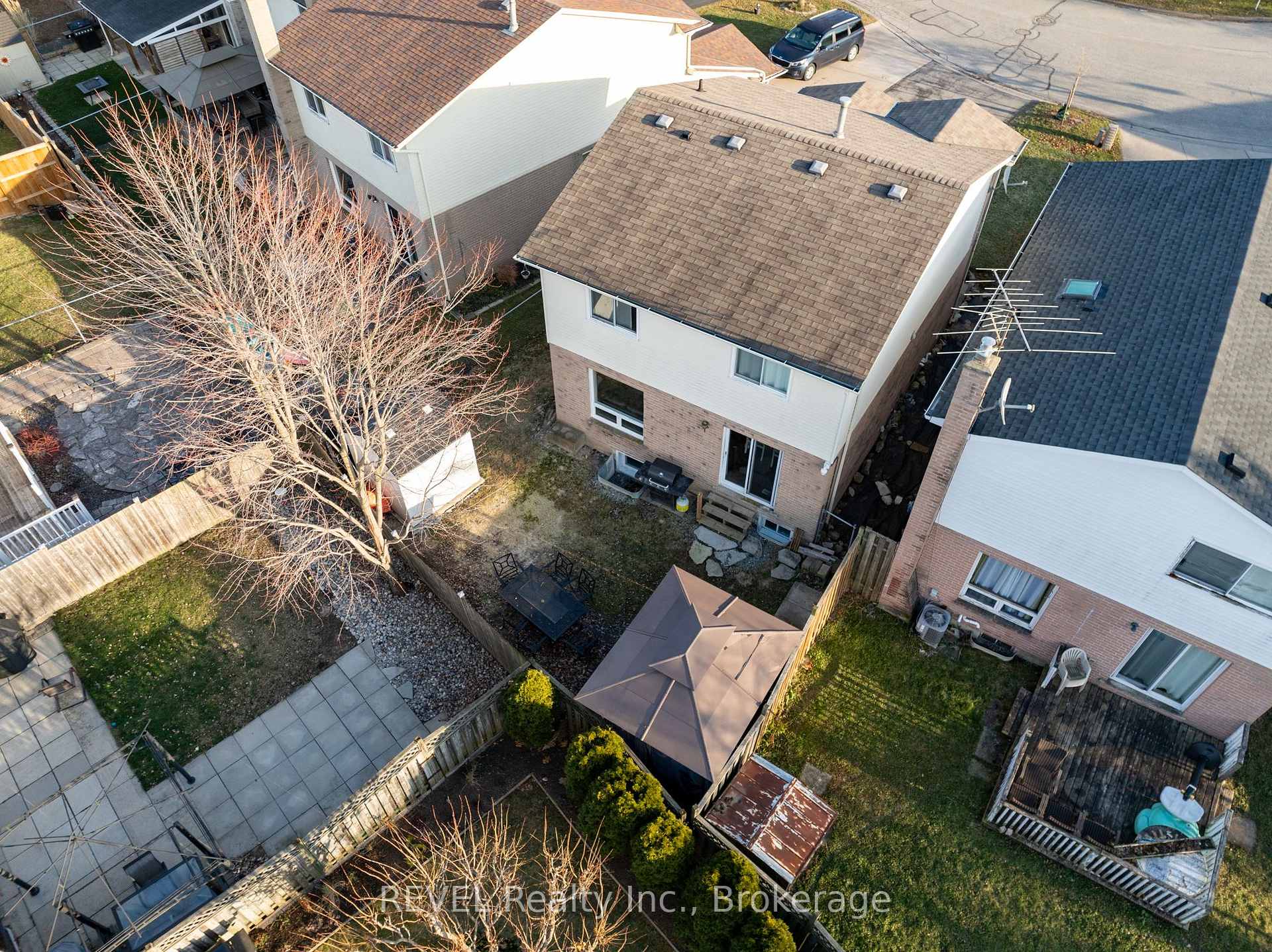 Photo 33 of 30 Naples Court, Thorold, Confederation Heights — HOMEH