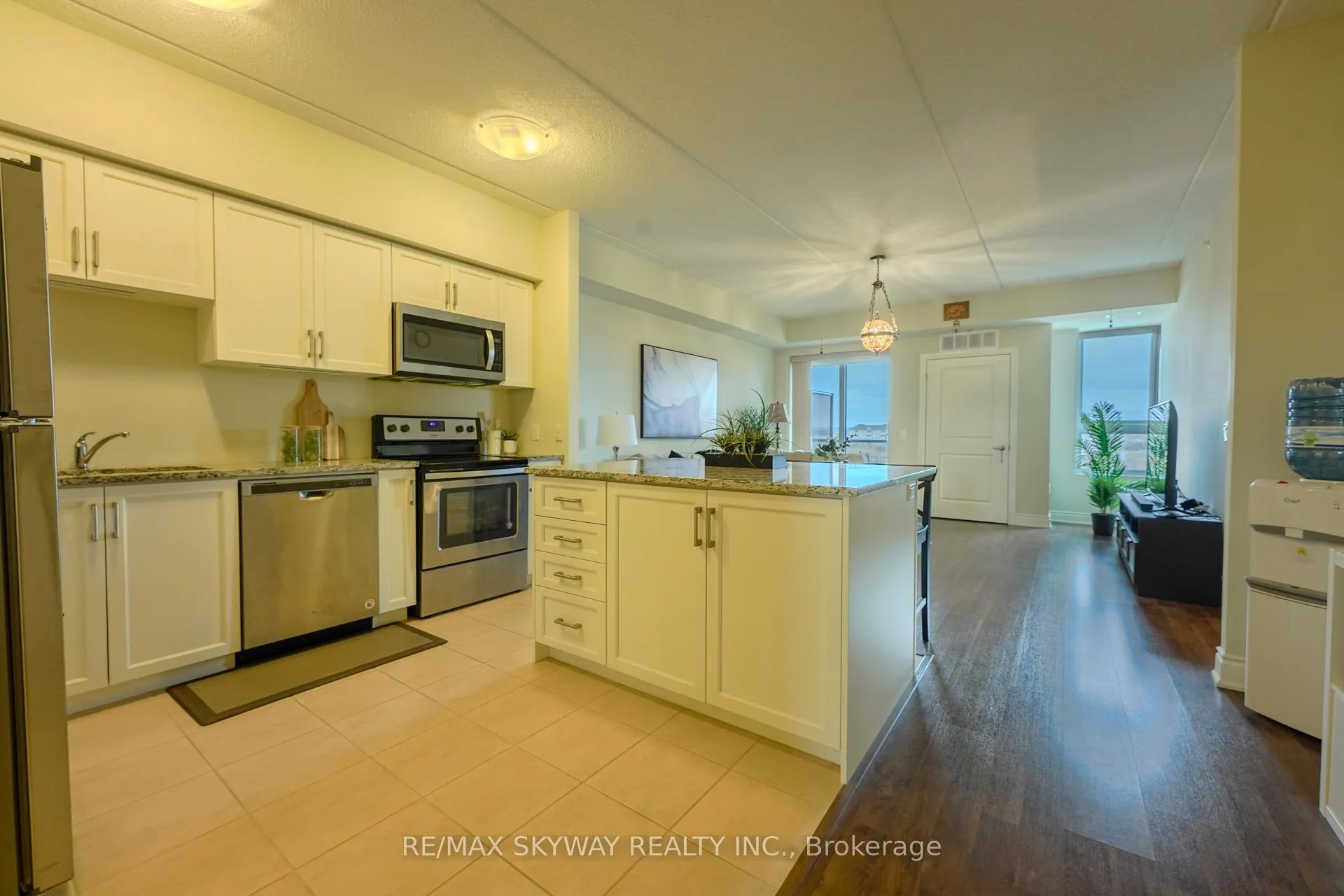Photo 6 of Unit 415, 620 Sauve Street, Milton, Beaty — HOMEH