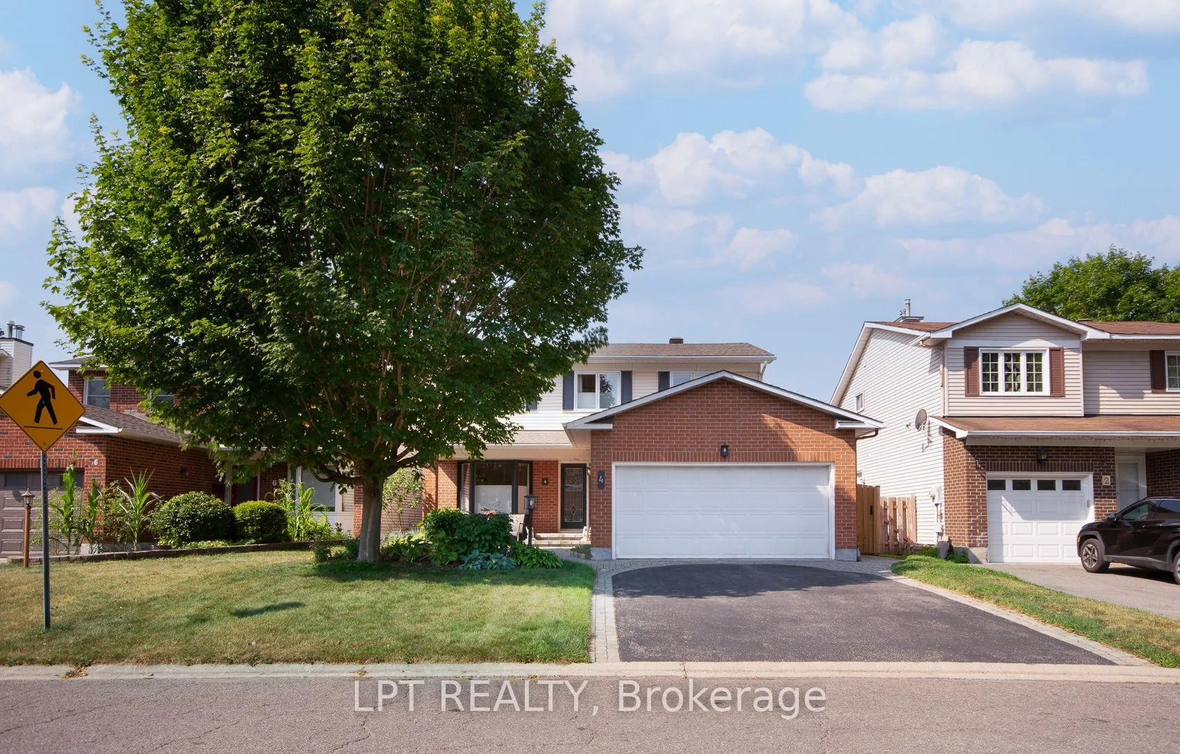 Photo 2 of 4 Drainie Drive, Ottawa, Kanata - Katimavik — HOMEH