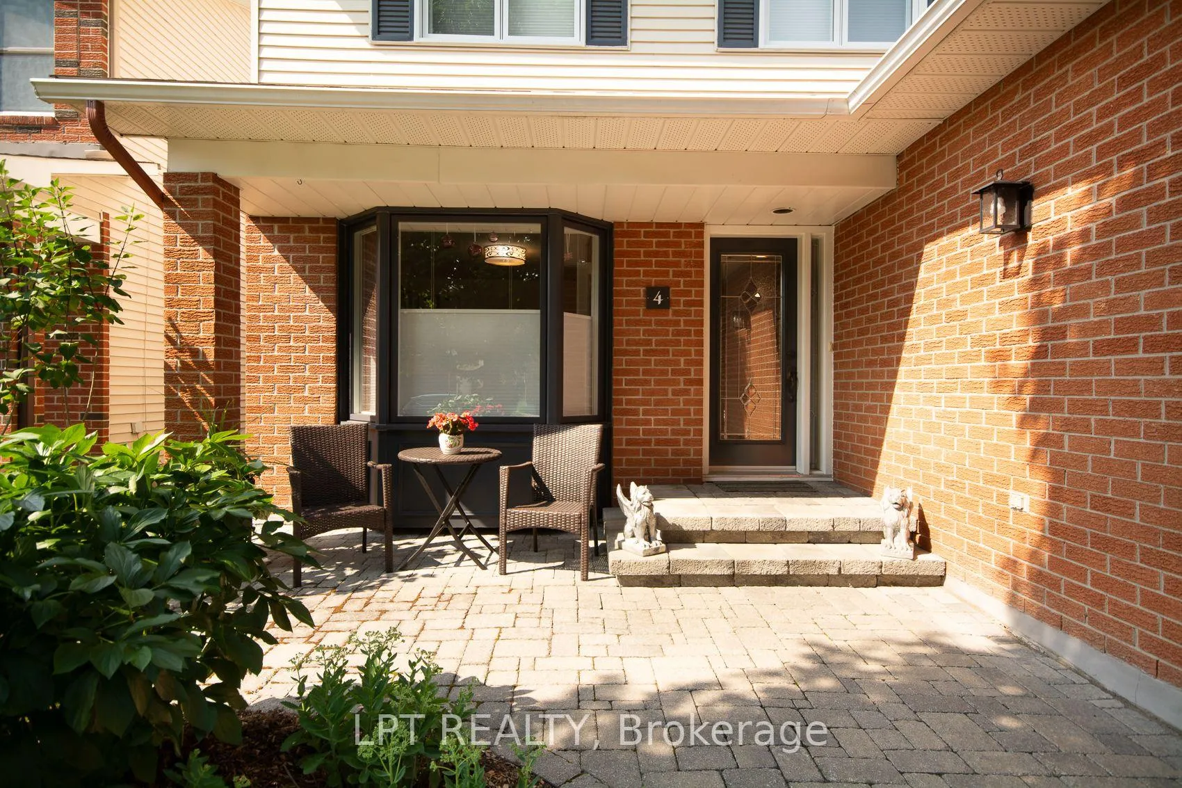 Photo 7 of 4 Drainie Drive, Ottawa, Kanata - Katimavik — HOMEH
