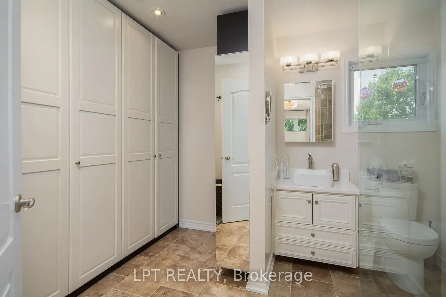 Photo 33 of 4 Drainie Drive, Ottawa, Kanata - Katimavik — HOMEH