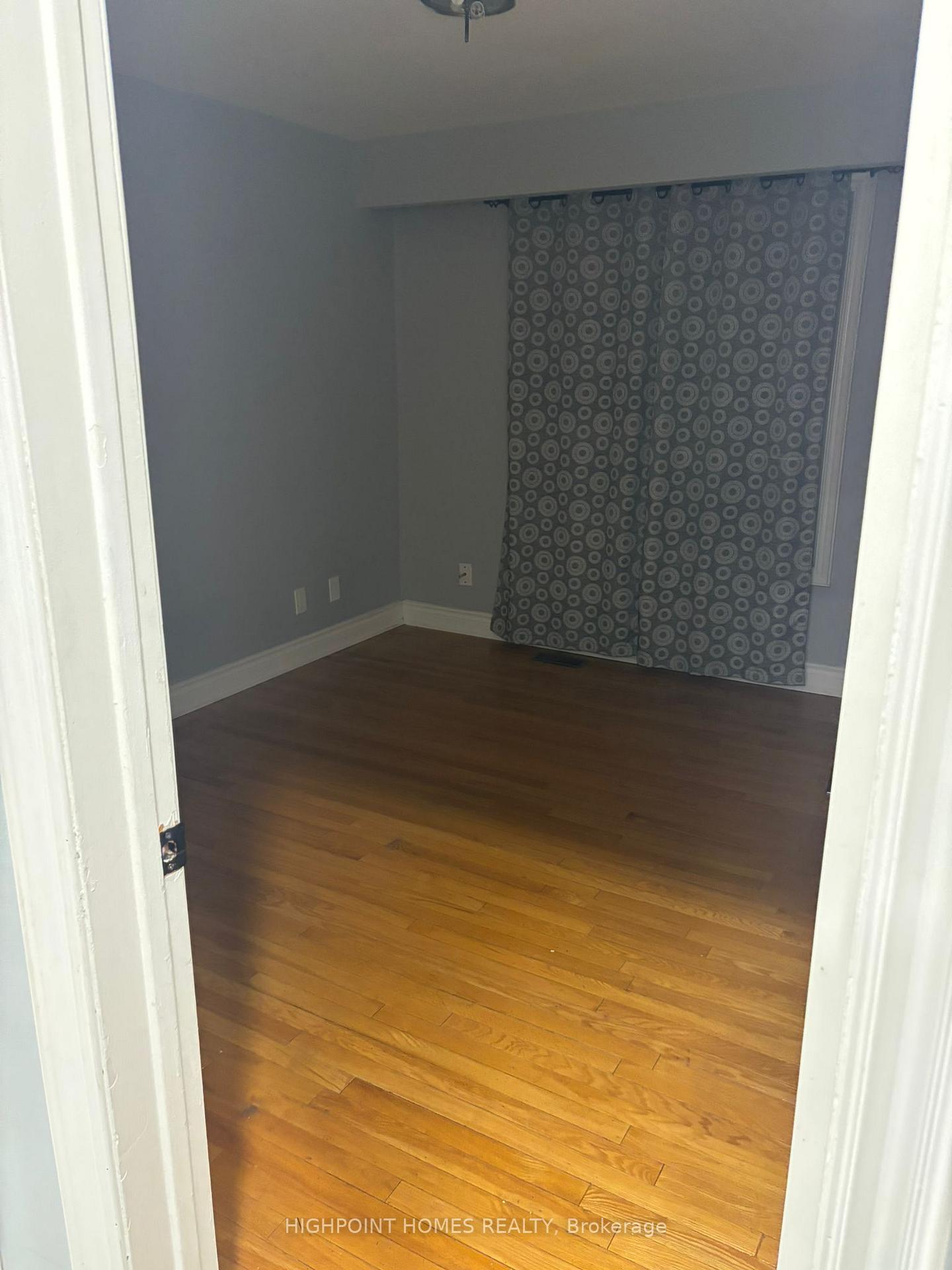 Photo 7 of 108 Golfhaven Drive, Scarborough, Woburn — HOMEH