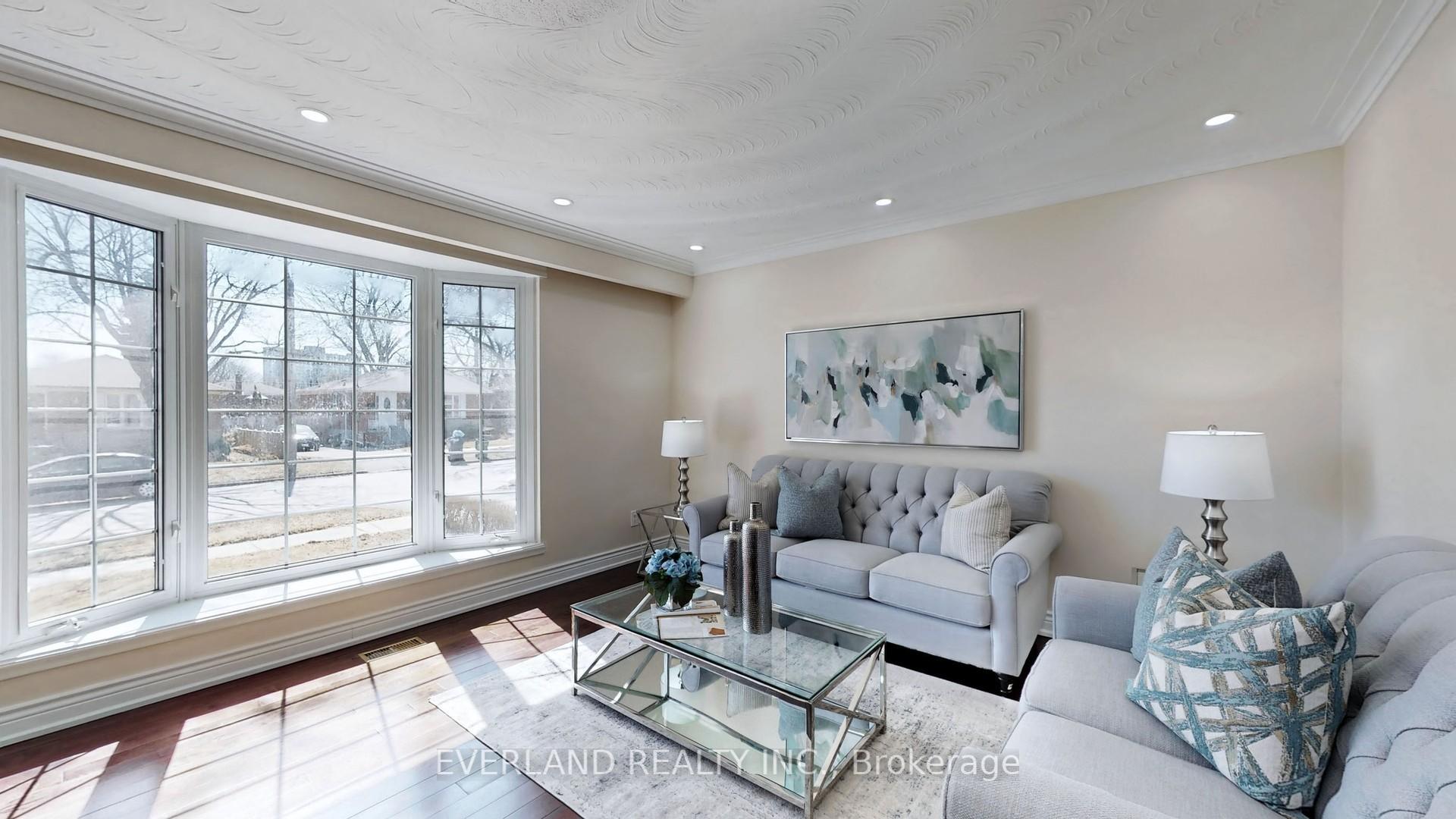 Photo 5 of 8 Hogan Drive, Scarborough, Woburn — HOMEH