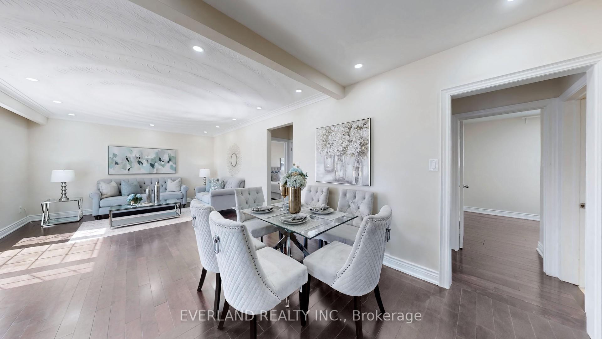 Photo 9 of 8 Hogan Drive, Scarborough, Woburn — HOMEH