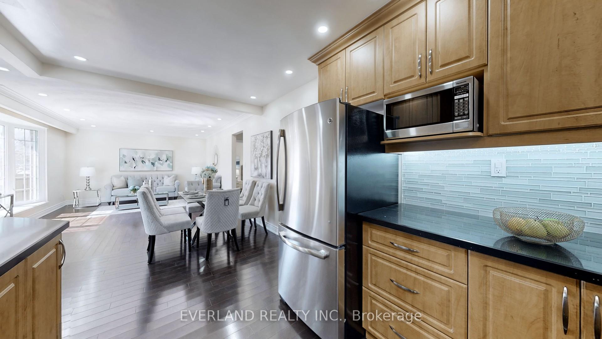 Photo 16 of 8 Hogan Drive, Scarborough, Woburn — HOMEH