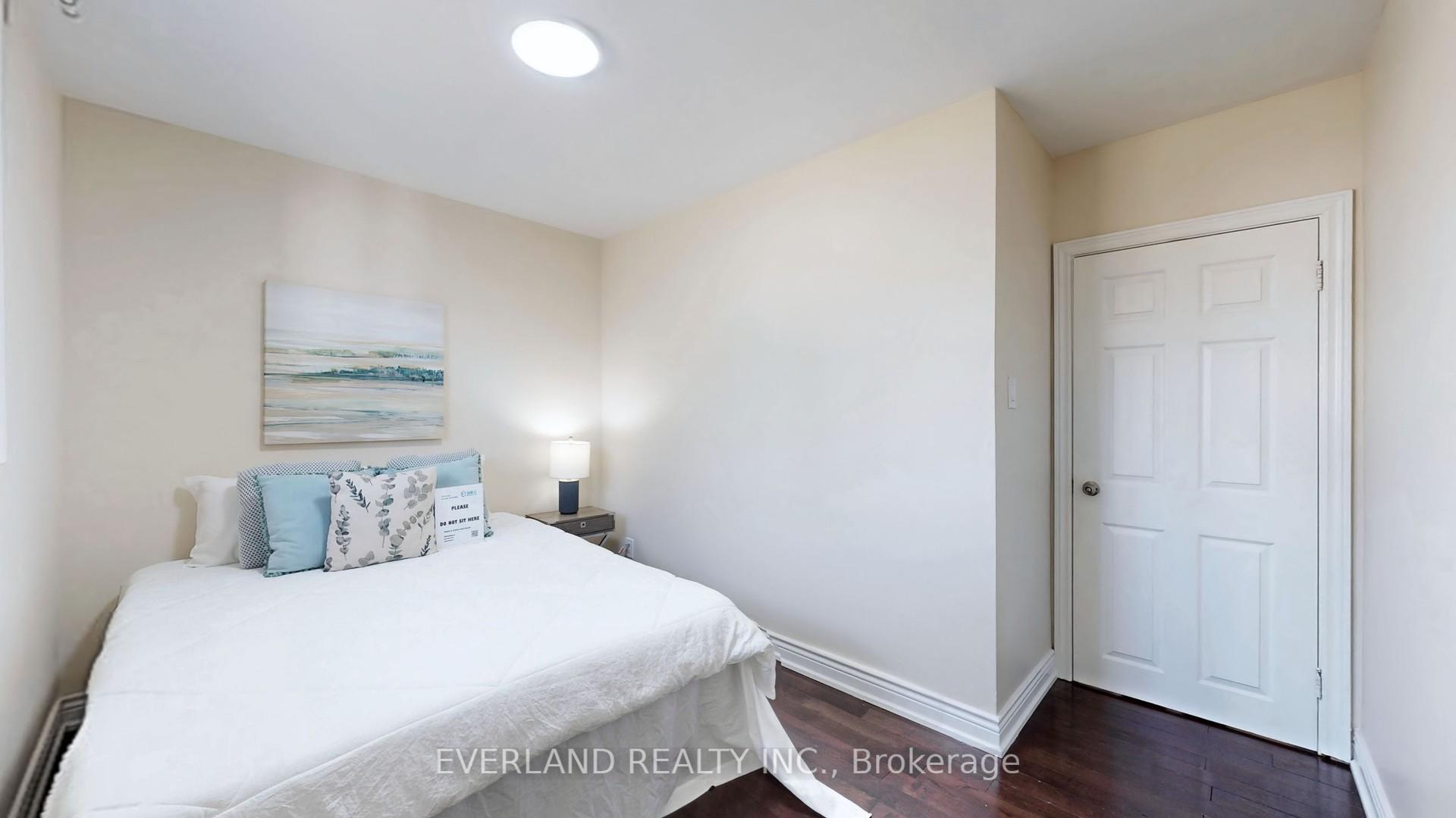 Photo 22 of 8 Hogan Drive, Scarborough, Woburn — HOMEH