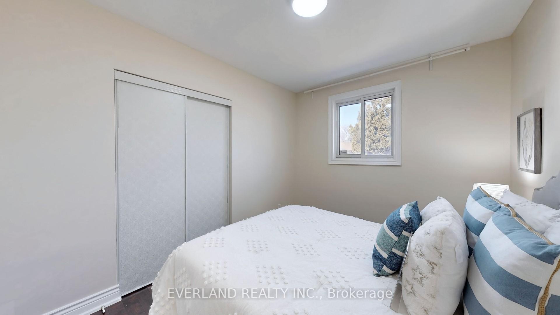 Photo 26 of 8 Hogan Drive, Scarborough, Woburn — HOMEH