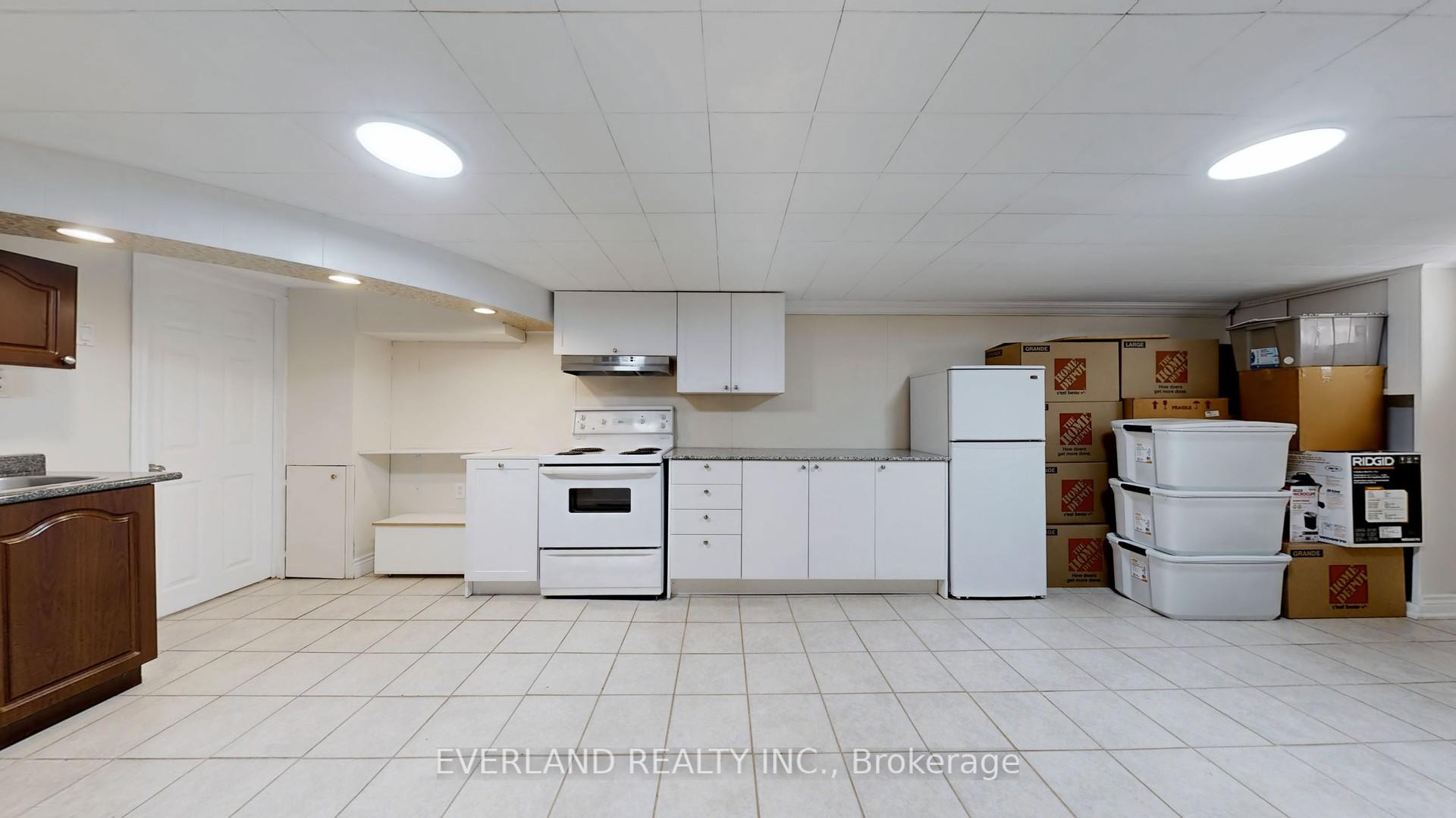 Photo 34 of 8 Hogan Drive, Scarborough, Woburn — HOMEH