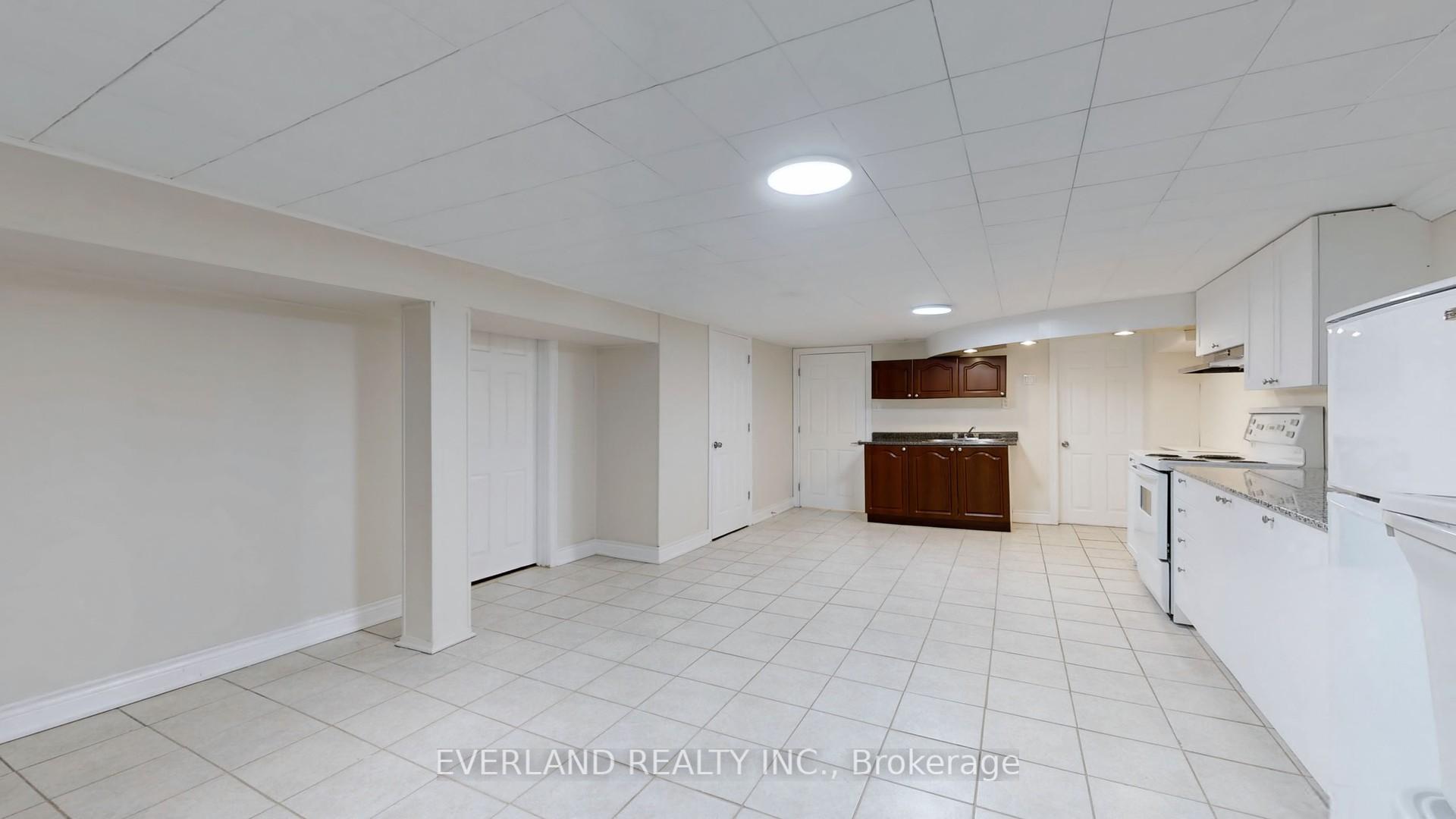 Photo 36 of 8 Hogan Drive, Scarborough, Woburn — HOMEH