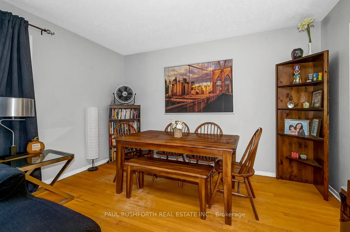 Photo 6 of 922 Pinewood Crescent, Ottawa, Queensway Terrace North — HOMEH